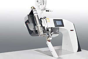 PFAFF 8303ix ...for clothing, post from the front